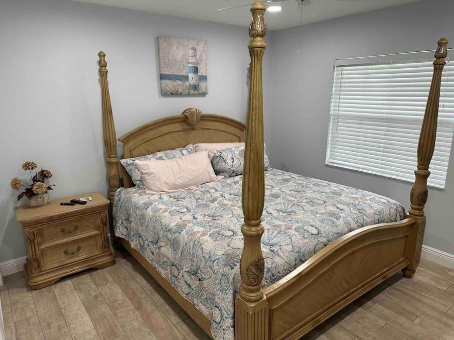 Lake Valrico'S Camelot Court With Heated Pool & Access To Private Lake Exteriér fotografie