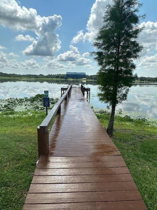 Lake Valrico'S Camelot Court With Heated Pool & Access To Private Lake Exteriér fotografie