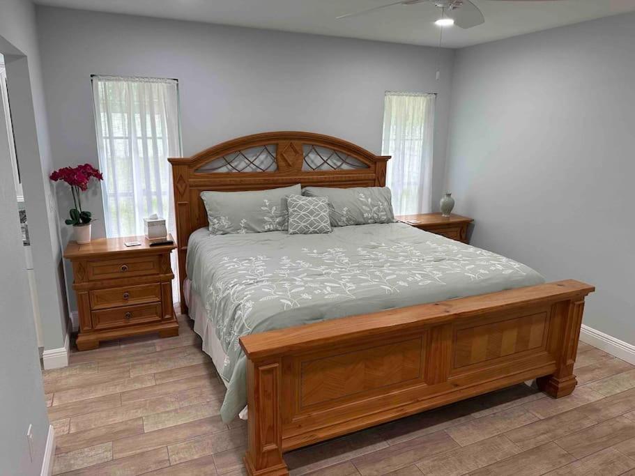Lake Valrico'S Camelot Court With Heated Pool & Access To Private Lake Exteriér fotografie